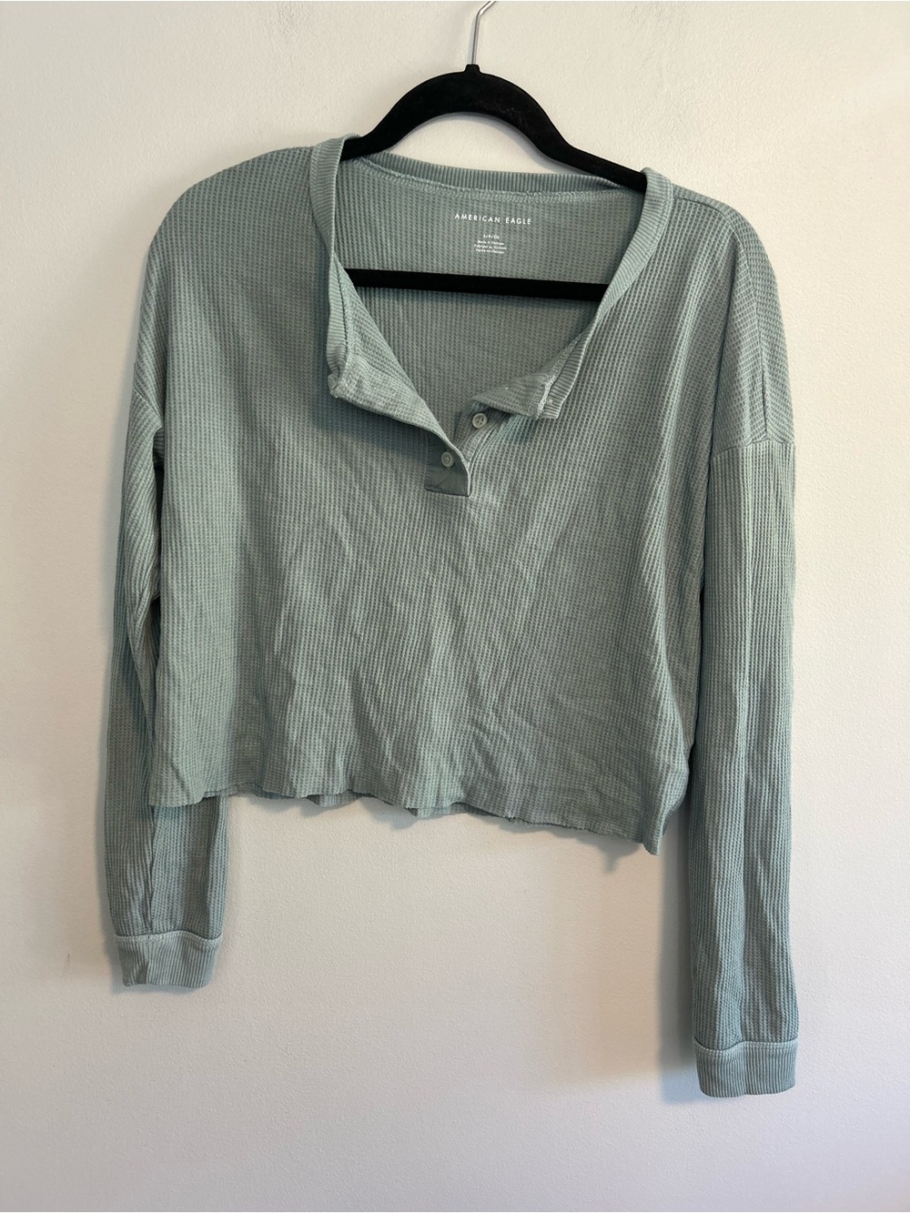 American Eagle small Sage Green Waffle knit button down crop long sleeve shirt